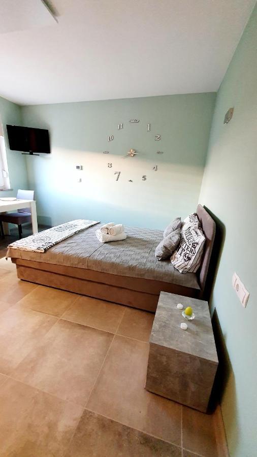 Villa Ines Zgornje Skofije Bagian luar foto